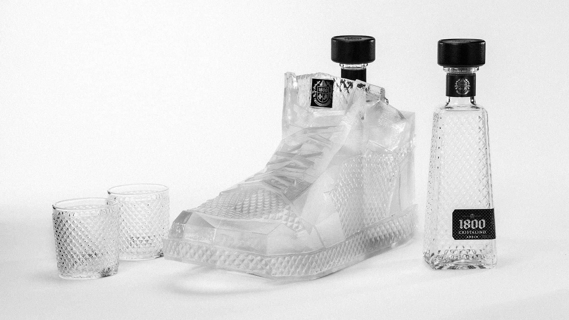 Sneaker Decanter 3